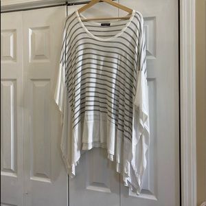 Cha cha vente large high low with batwing sleeves